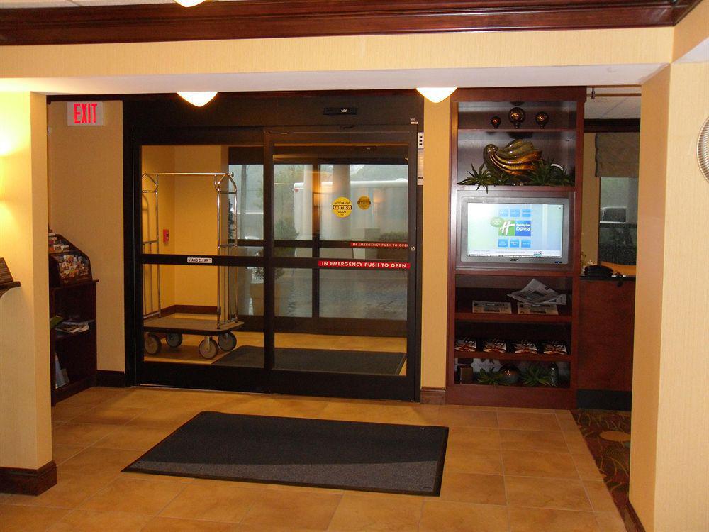 Holiday Inn Express Lynchburg, An Ihg Hotel Beltér fotó