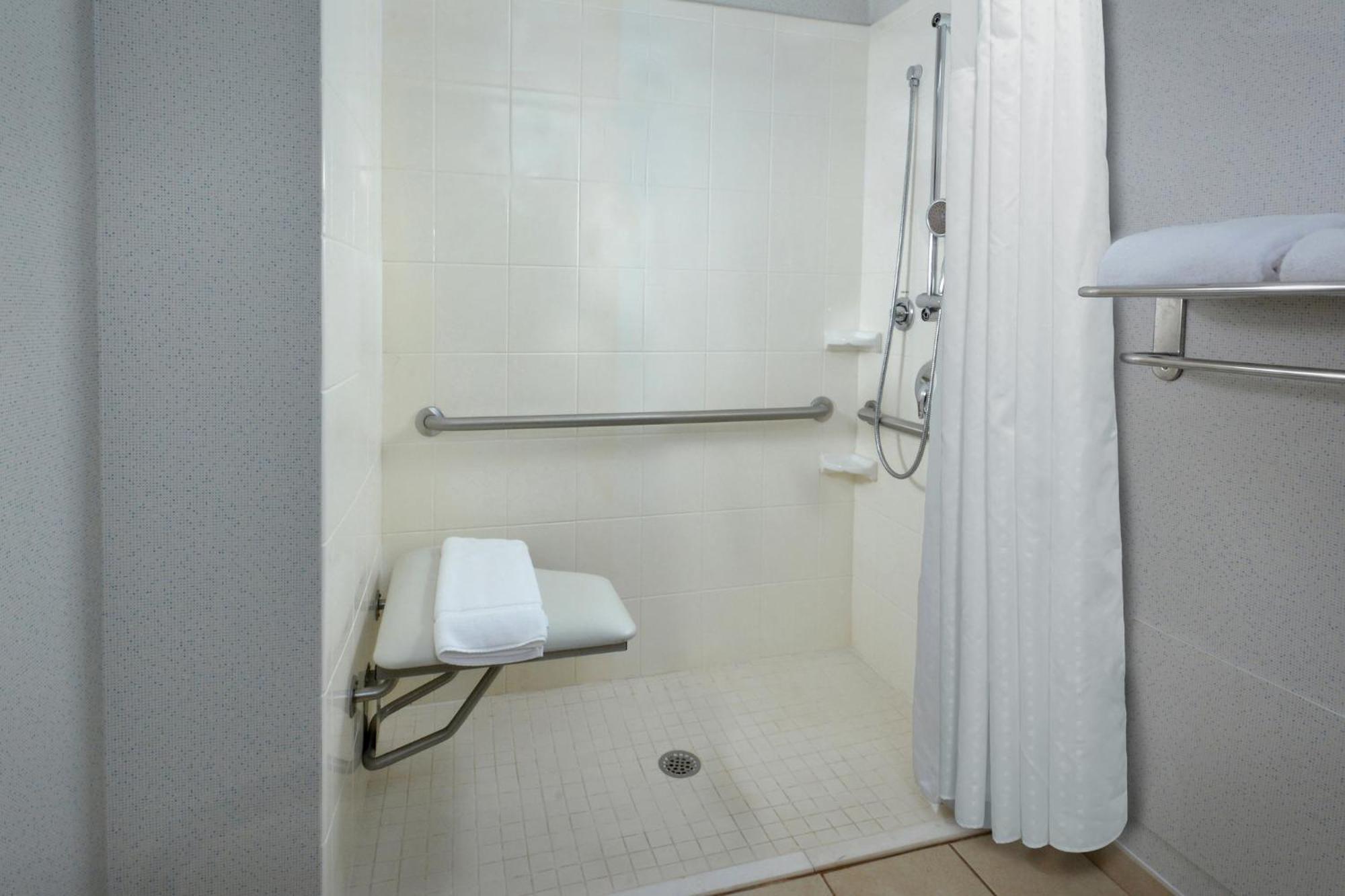 Holiday Inn Express Lynchburg By Ihg Kültér fotó