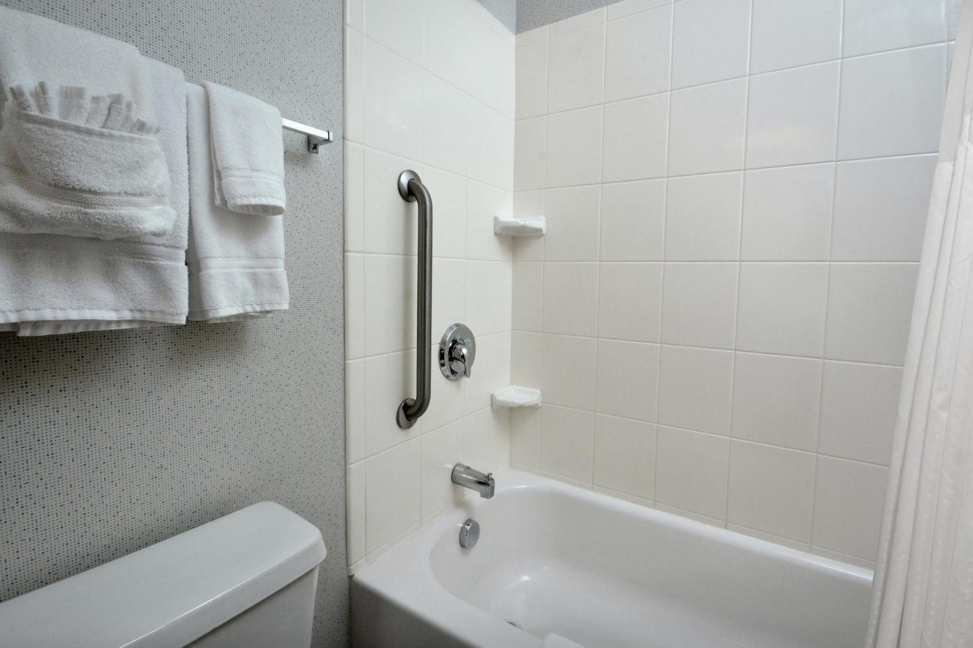 Holiday Inn Express Lynchburg By Ihg Kültér fotó